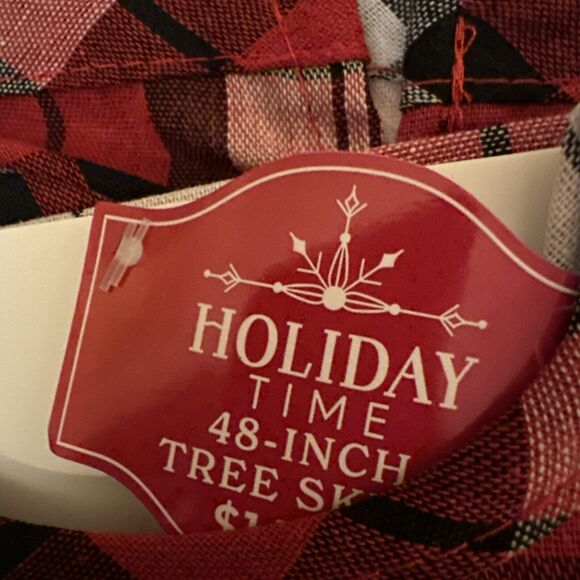 CHRISTMAS TREE SKIRT NEW HOLIDAY TIME 48” RED TARTAN PLAID Round fabric Country - Picture 6 of 8